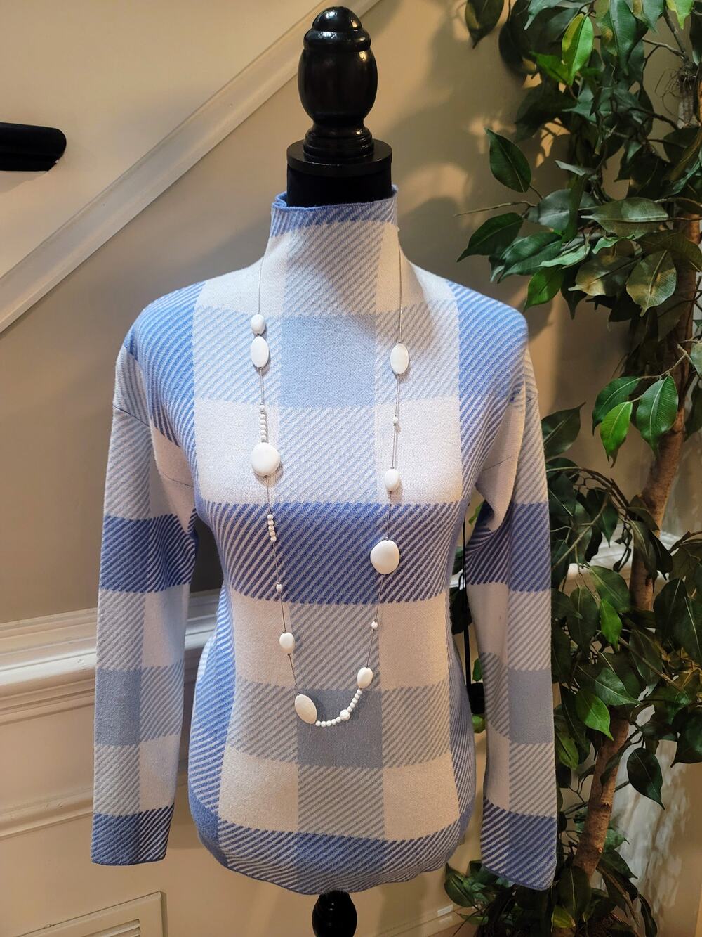 Tahari Pullover Sweater Women's Small White/Blue Gingham Long Sleeve Mock Neck